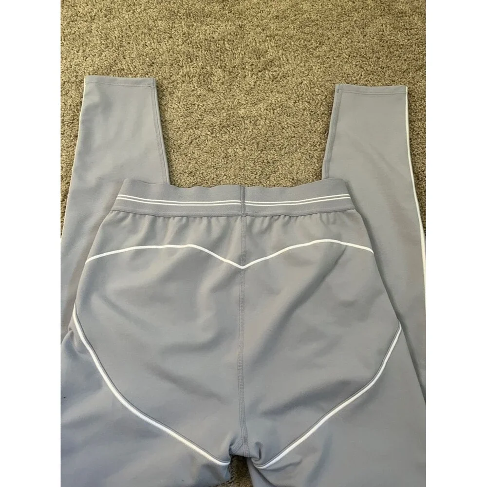 Alo Yoga High-Waist Airbrush Heart Throb Light Gray Exercise Workout Leggings XS